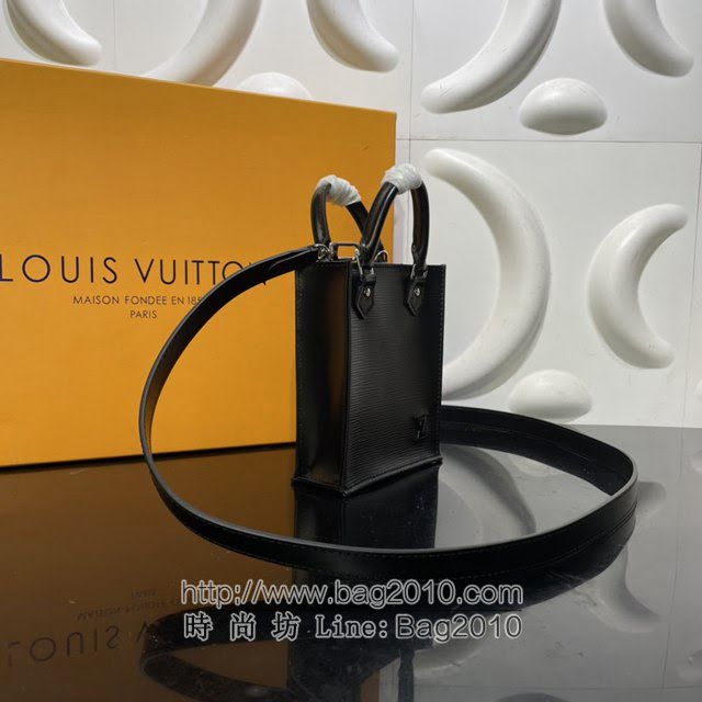 Louis Vuitton新款女包 M69575 路易威登Petit Sac Plat手袋 LV手机包手提肩背斜挎包  ydh4183